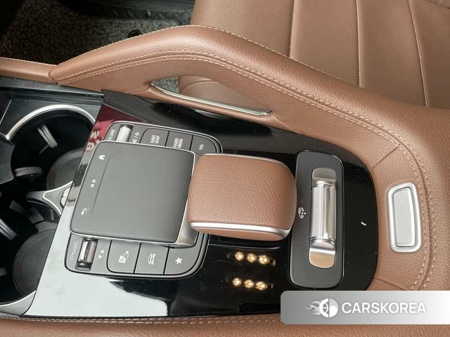 Mercedes-Benz GLE (import) 2024 Черный из Китая, фото 2