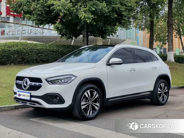 Mercedes-Benz GLA 2022 Белый из Китая, фото 2