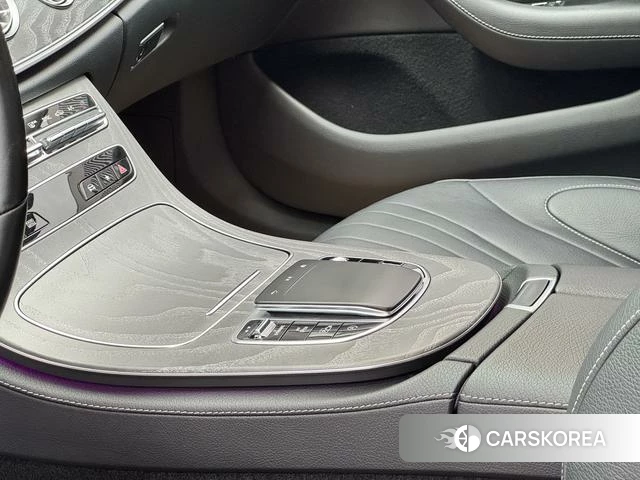 Mercedes-Benz CLS 2022 Белый из Китая, фото 3