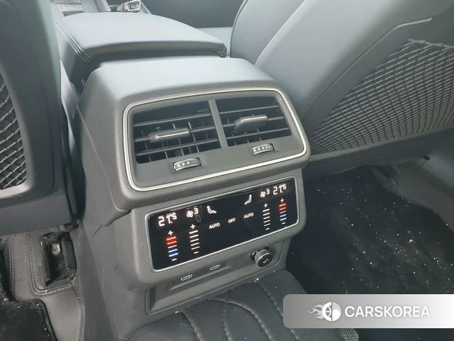 Audi A6L 2025 Черный из Китая, фото 4