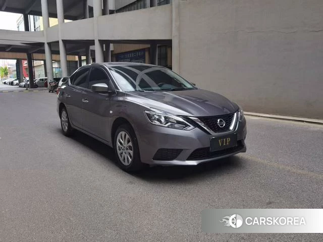 Nissan Xuan Yi 2024 Темно-серый из Китая, фото 2