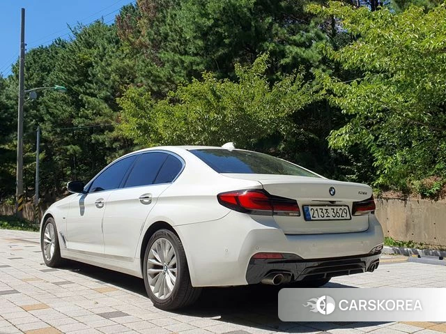 BMW 5 Series (G30) 2018 Белый из Кореи, фото 4