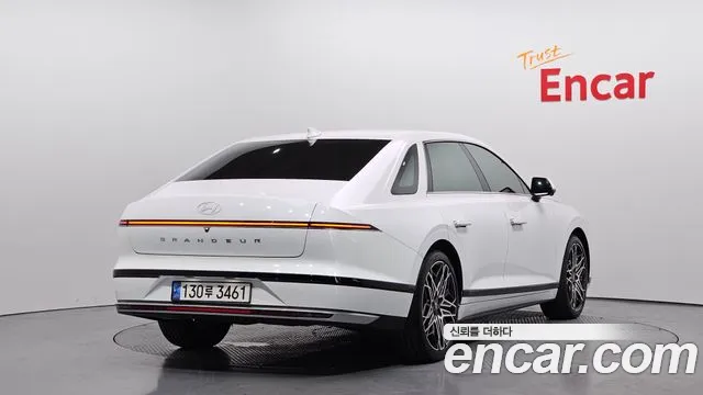 Hyundai Grandeur Hybrid (GN7) id 2676619 из Кореи 12