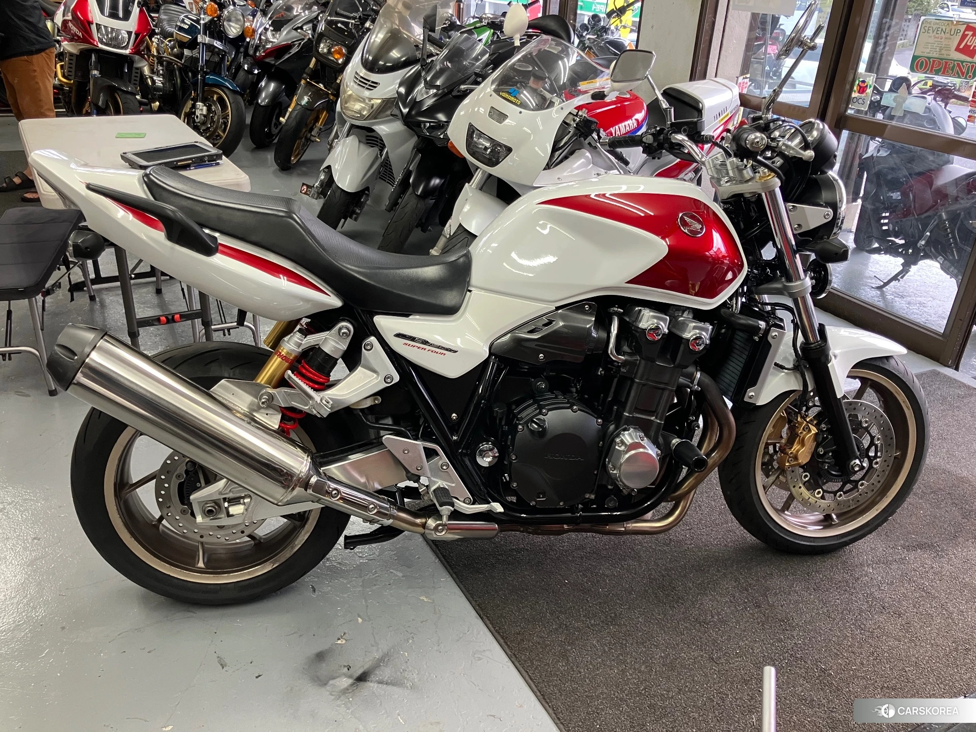 Проданный Honda CB1300SF ABS id 3950295 из Японии, фото 2