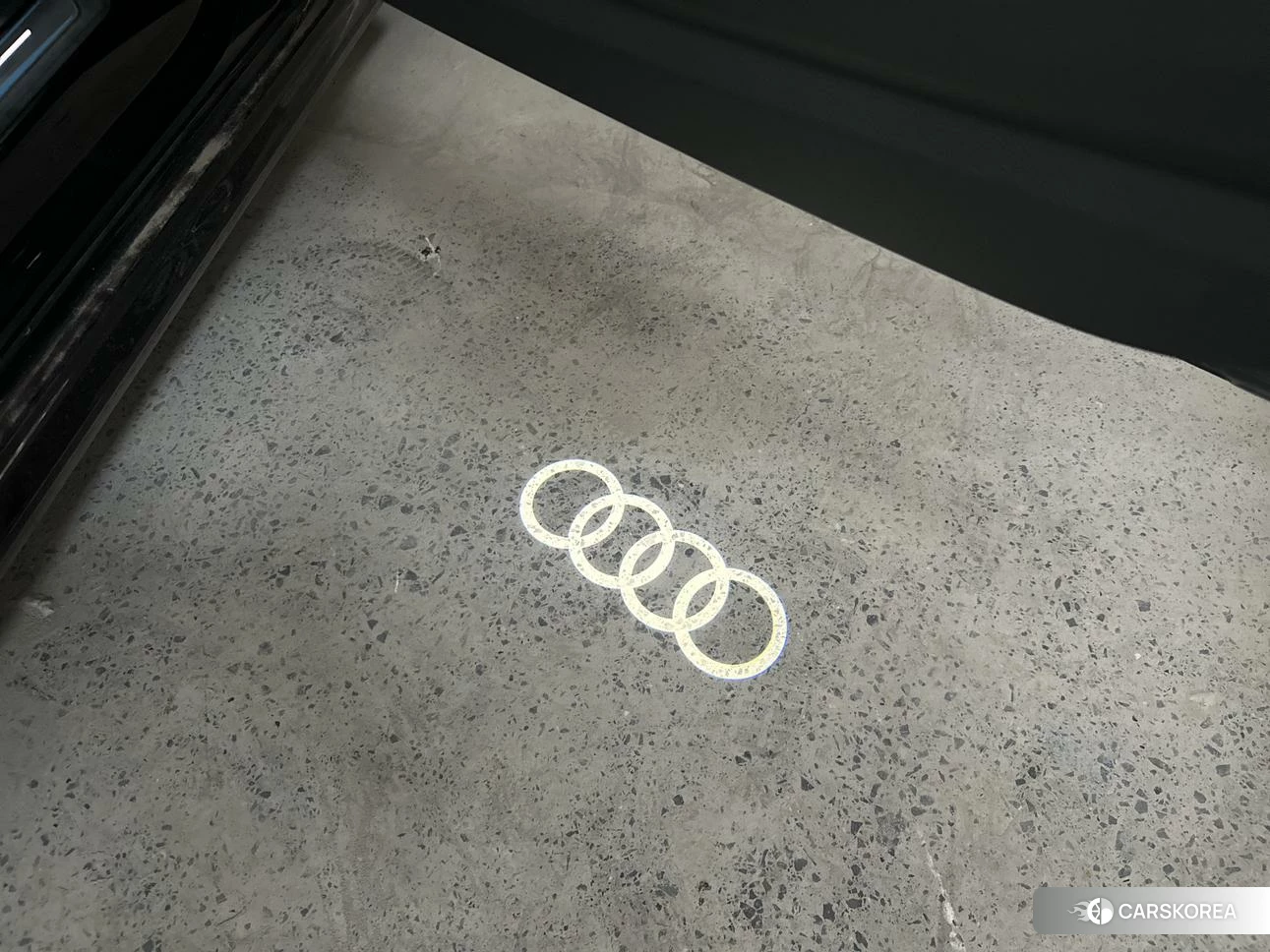 Audi A7L id 4479752 из Китая 9