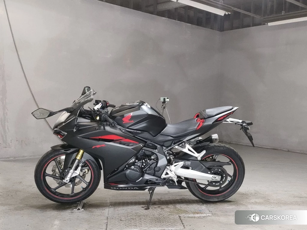 Проданный Honda CBR250RR 2017 из Японии, фото 2