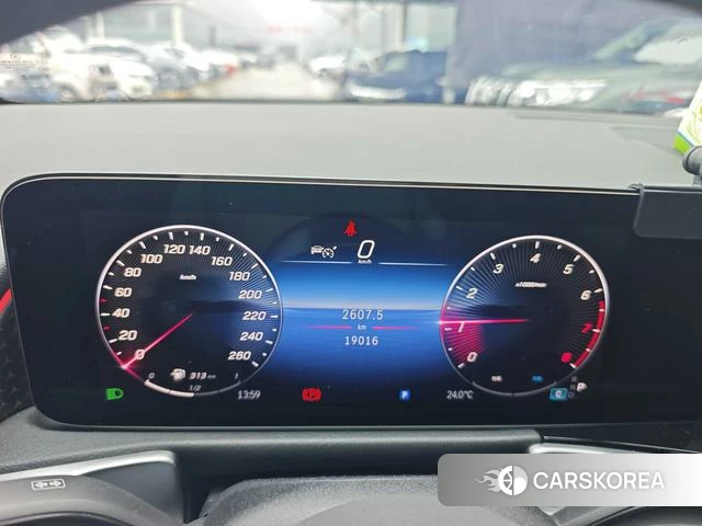 Mercedes-Benz GLB 2025 Черный из Китая, фото 5