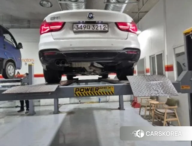 BMW 3 Series GT (F34) 2020 Белый из Кореи, фото 2