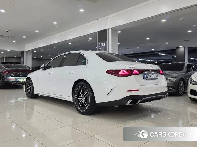 Mercedes-Benz E-Class W214 id 3605536 из Кореи 12