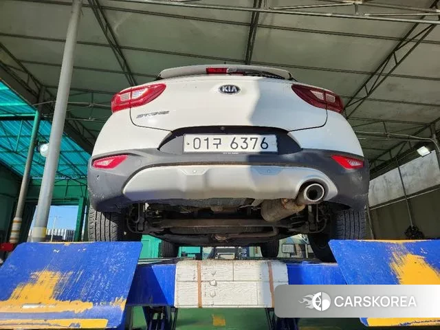 Kia Stonic 2018 Белый из Кореи, фото 2