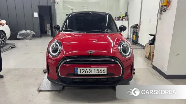 Mini Cooper Convertible 2021 Красный из Кореи, фото 2