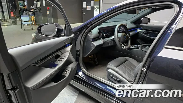 BMW 5 Series (G60) id 2665265 из Кореи 12