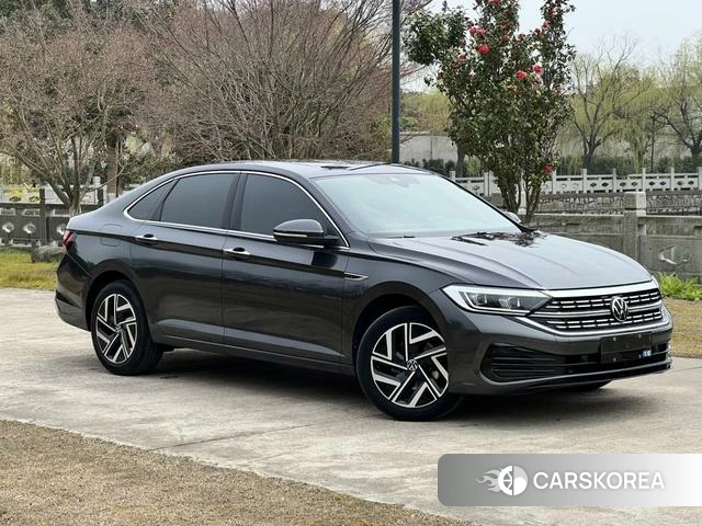 Volkswagen Sagitar 2023 Темно-серый из Китая, фото 2