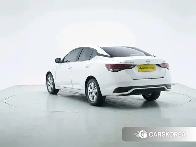 Nissan Sylphy 2026 Белый из Китая, фото 2