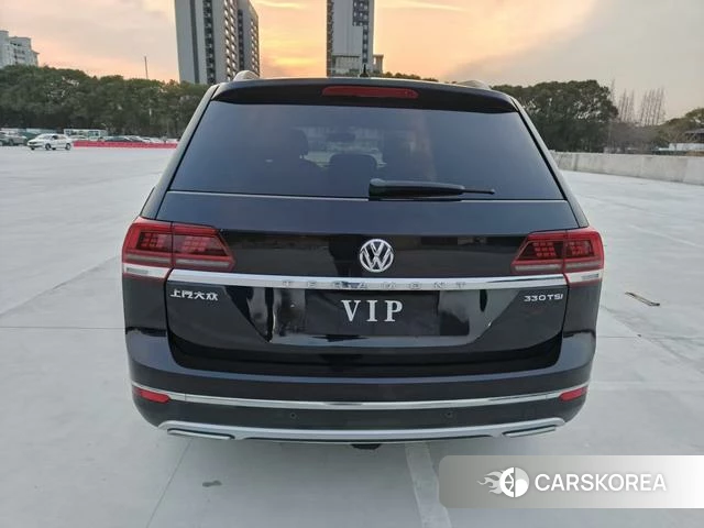 Volkswagen Tourang 2019 Черный из Китая, фото 2