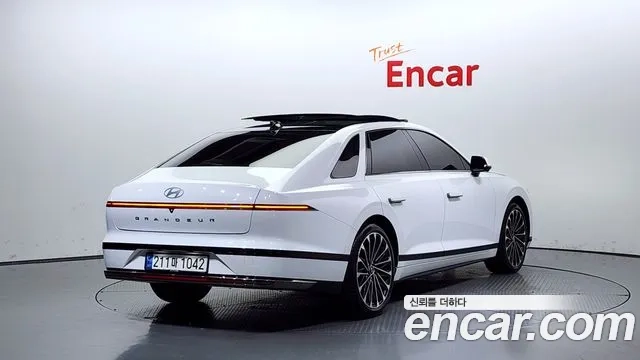 Hyundai Grandeur Hybrid (GN7) id 2920129 из Кореи 12