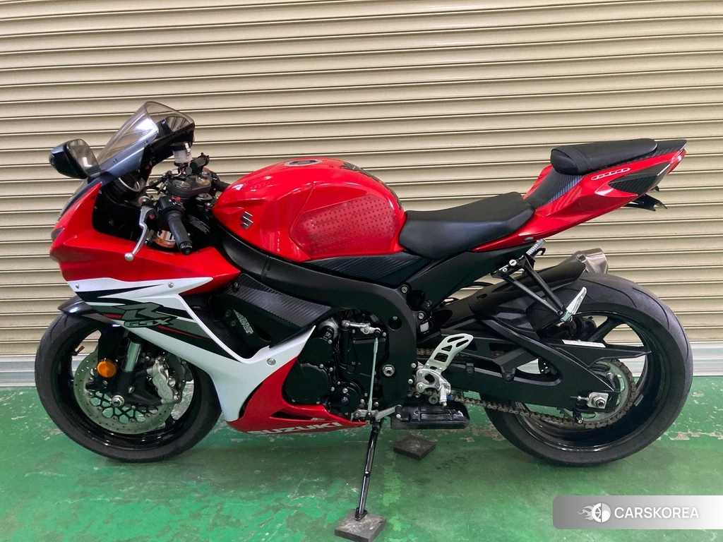 Проданный Suzuki GSX-R600 2022 из Японии