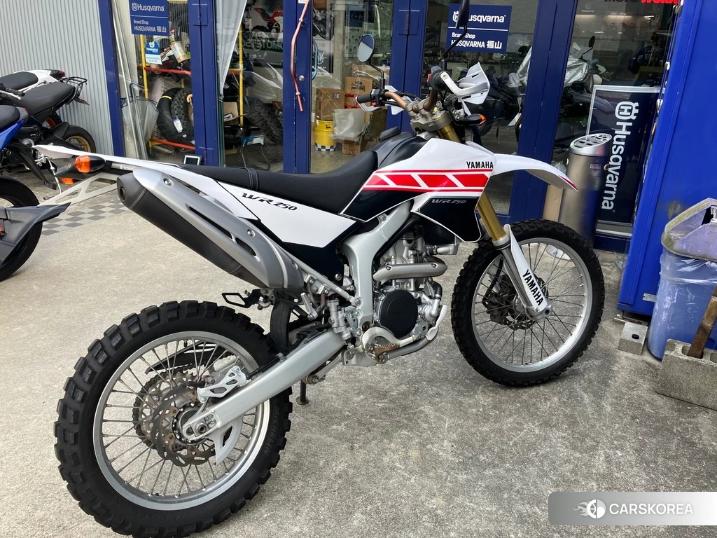 Проданный Yamaha WR250R 2010 из Японии