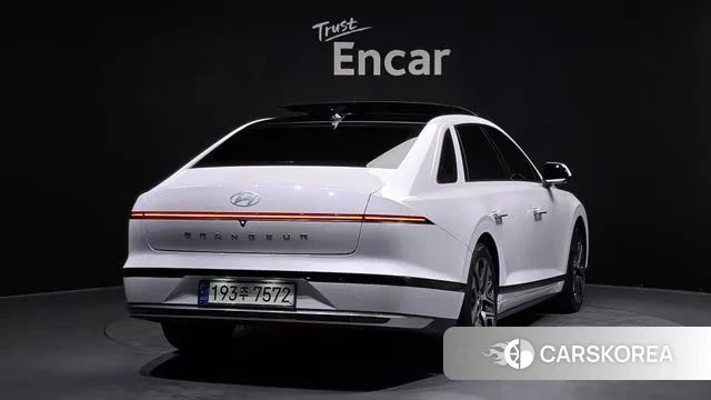 Hyundai Grandeur Hybrid (GN7) id 3007084 из Кореи 12