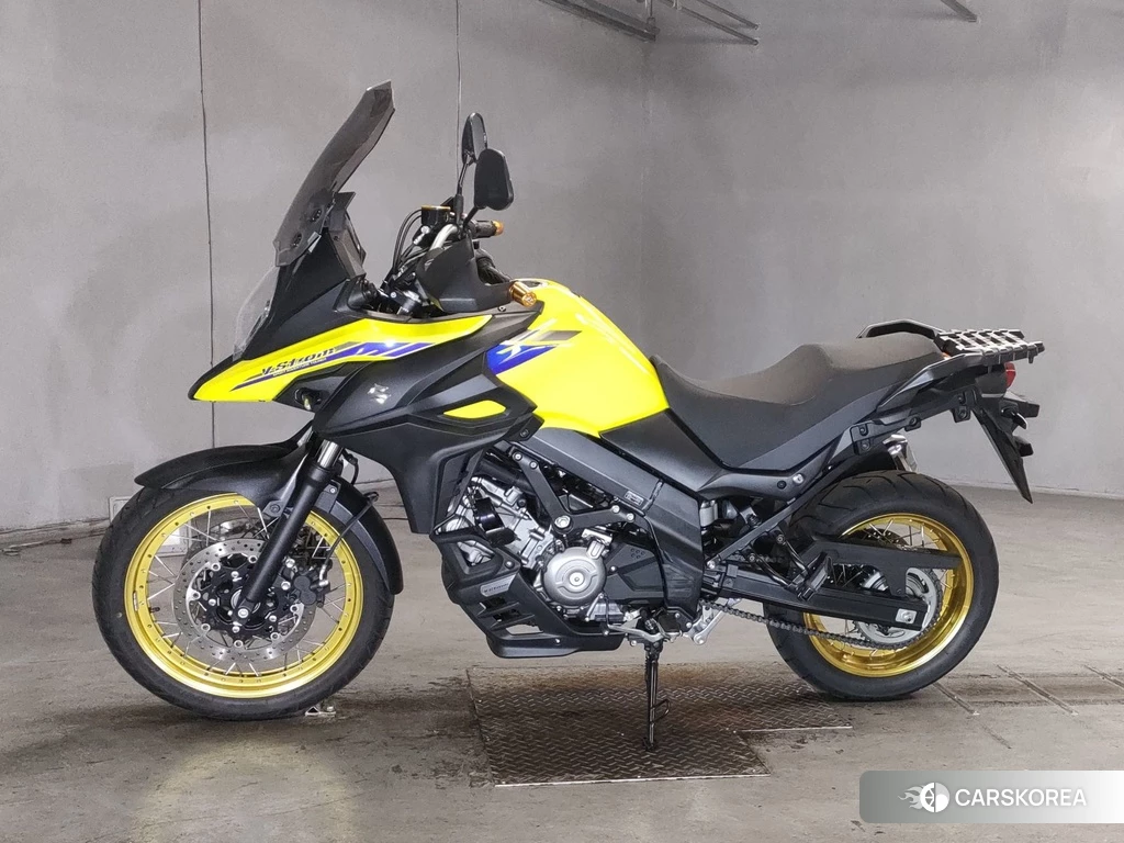 Проданный Suzuki V-STROM 650 XT 2023 из Японии, фото 2