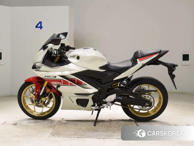 Проданный Yamaha YZF-R3 2022 из Японии