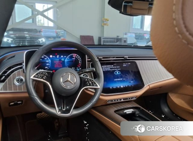 Mercedes-Benz E-Class W214 2025 Черный из Кореи, фото 2