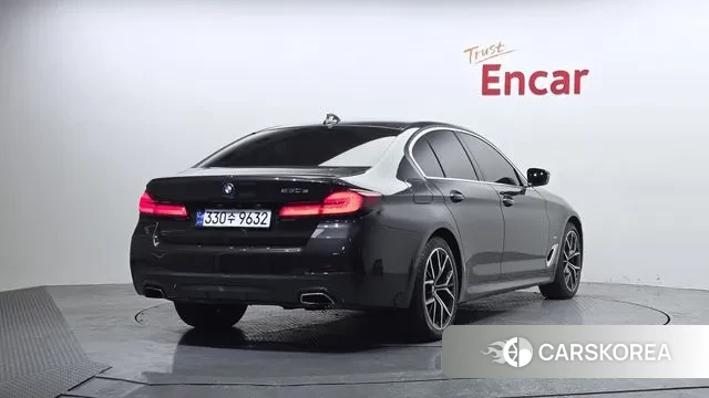 BMW 5 Series (G30) id 3772093 из Кореи 12