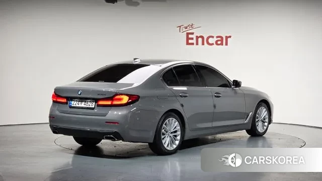 BMW 5 Series (G30) id 3366888 из Кореи 12