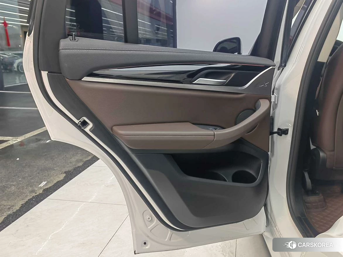 BMW X3 id 4479433 из Китая 10