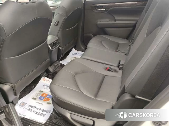 Toyota Highlander id 4261008 из Китая 8
