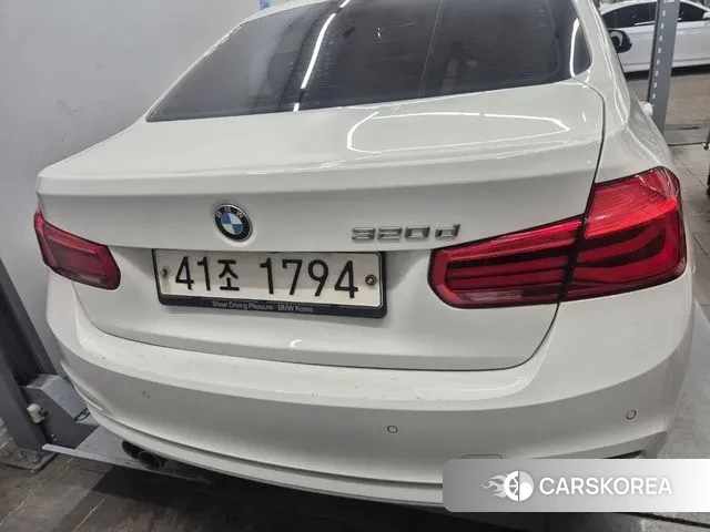 BMW 3 Series (F30) 2018 Белый из Кореи, фото 2