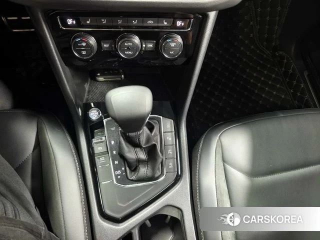 Volkswagen Tiguan L id 4290500 из Китая 12