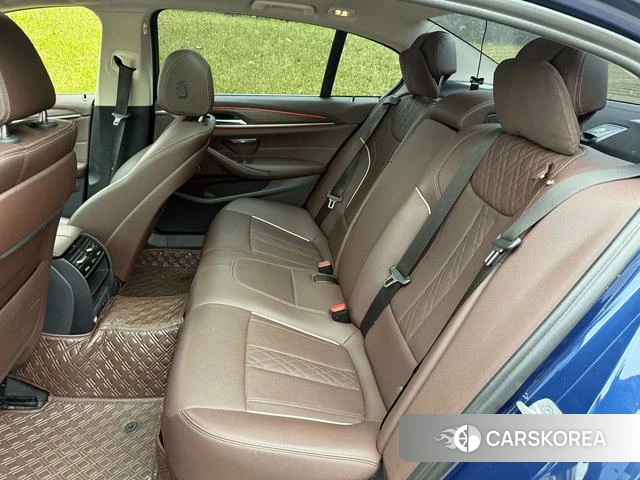 BMW 5 series 2022 Синий из Китая, фото 2