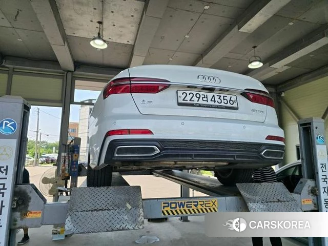 Audi A6 (C8) 2020 Белый из Кореи, фото 2