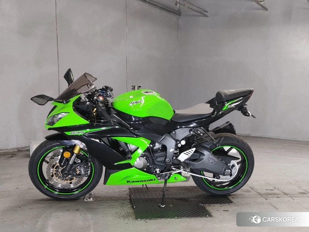 Проданный Kawasaki ZX-6R NINJA 2021 из Японии