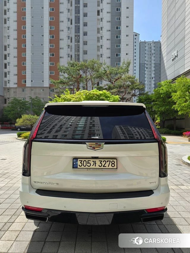 Cadillac Escalade 5th Generation 2023 Белый из Кореи, фото 2