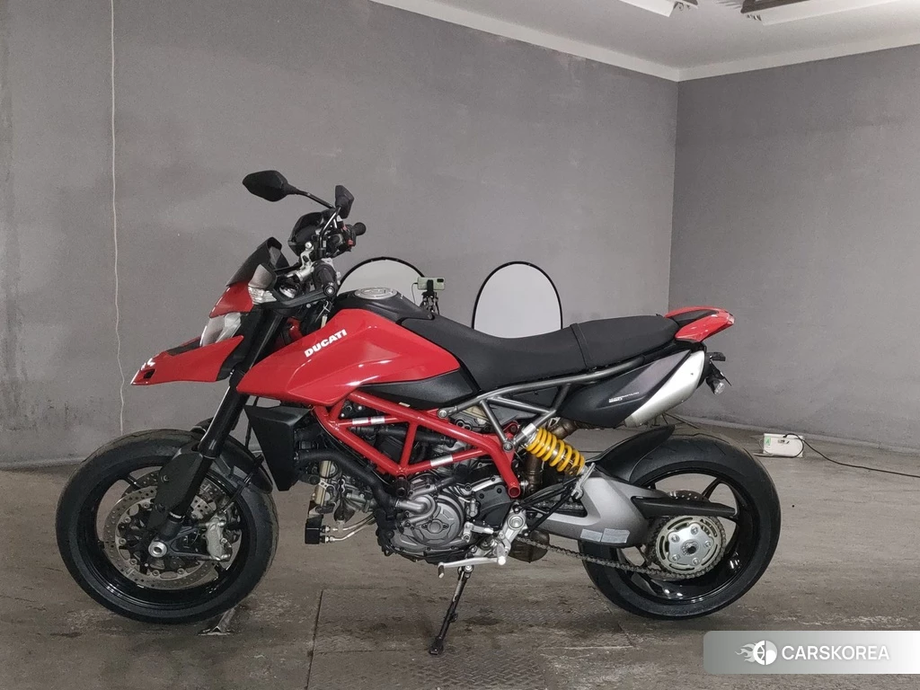 Проданный Ducati HYPERMOTARD 950 2019 из Японии