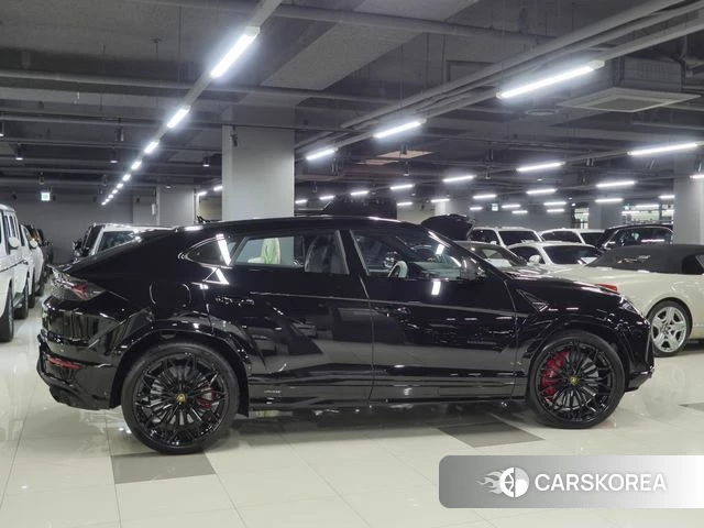 Lamborghini Urus id 4266107 из Кореи 9