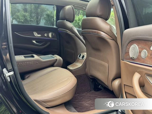 Mercedes-Benz E-class id 4300183 из Китая 12