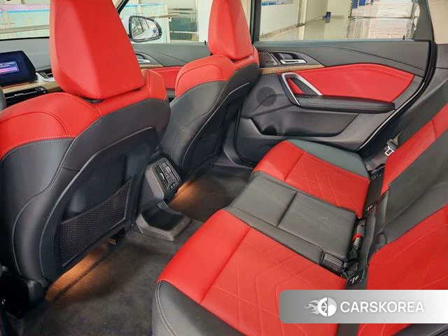 BMW iX1 2024 Белый из Китая, фото 5