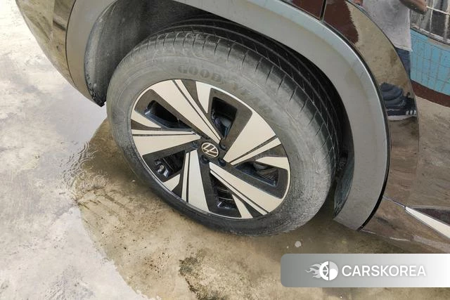 Volkswagen Tourang id 4259859 из Китая 9