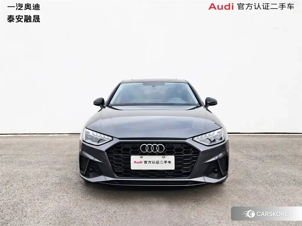Audi A4L 2023 Silver/gray из Китая, фото 2