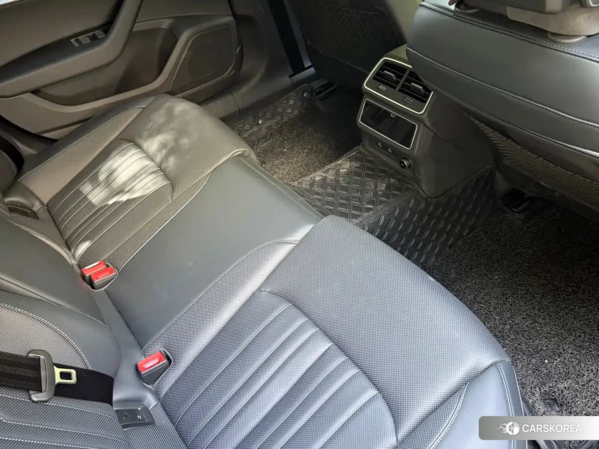 Audi A6L 2025 Черный из Китая, фото 2