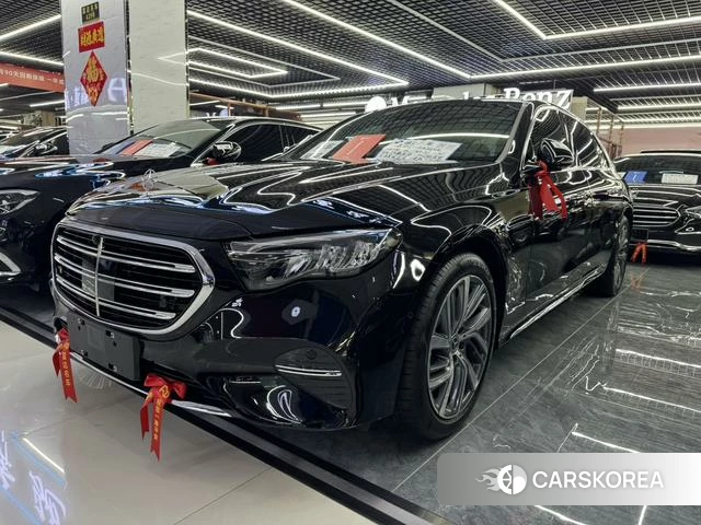 Mercedes-Benz E-class 2024 Черный из Китая, фото 2
