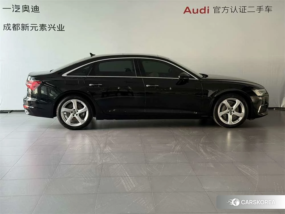 Audi A6L id 4461399 из Китая 7