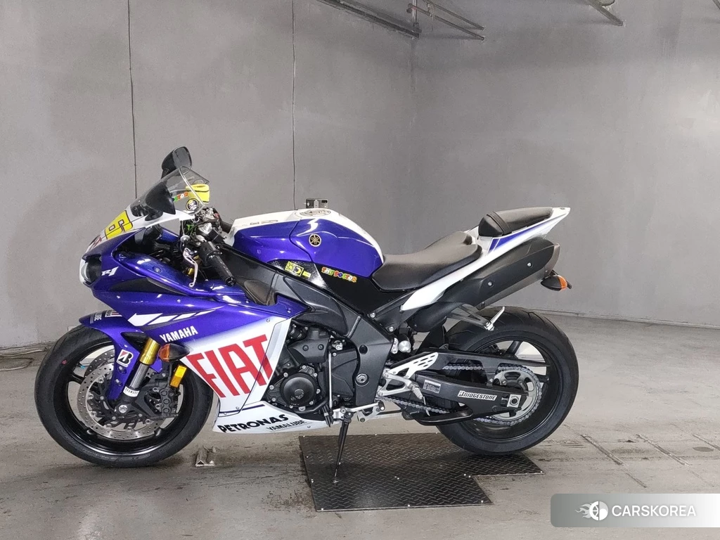 Проданный Yamaha YZF-R1 2012 из Японии