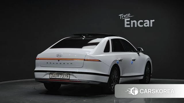 Hyundai Grandeur (GN7) id 3806013 из Кореи 12