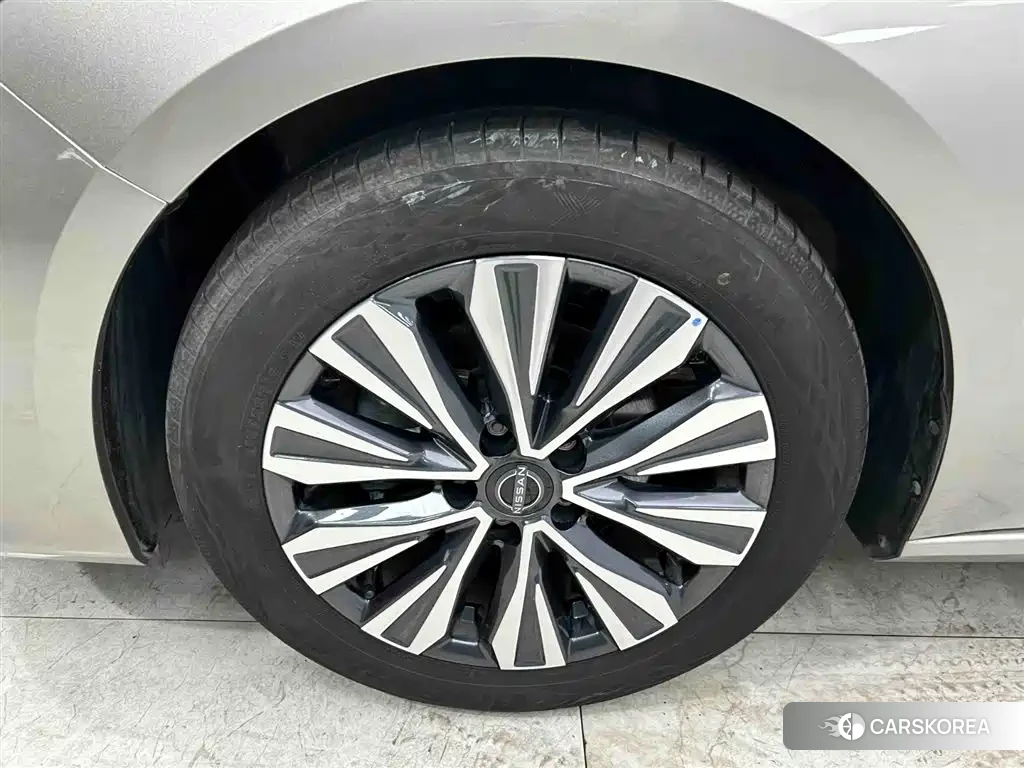 Nissan Altima id 4589124 из Китая 12