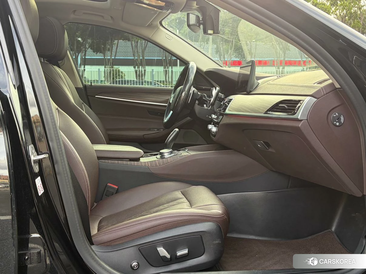 BMW 5 series id 4486340 из Китая 12