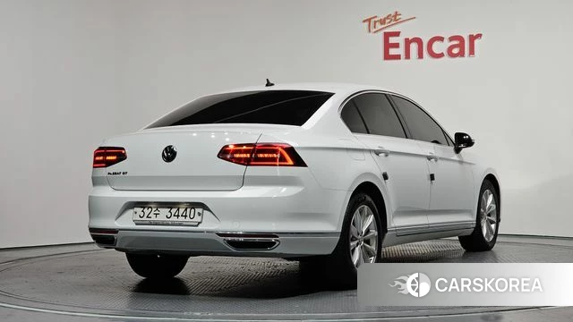 Volkswagen Passat GT (B8) id 3942841 из Кореи 12